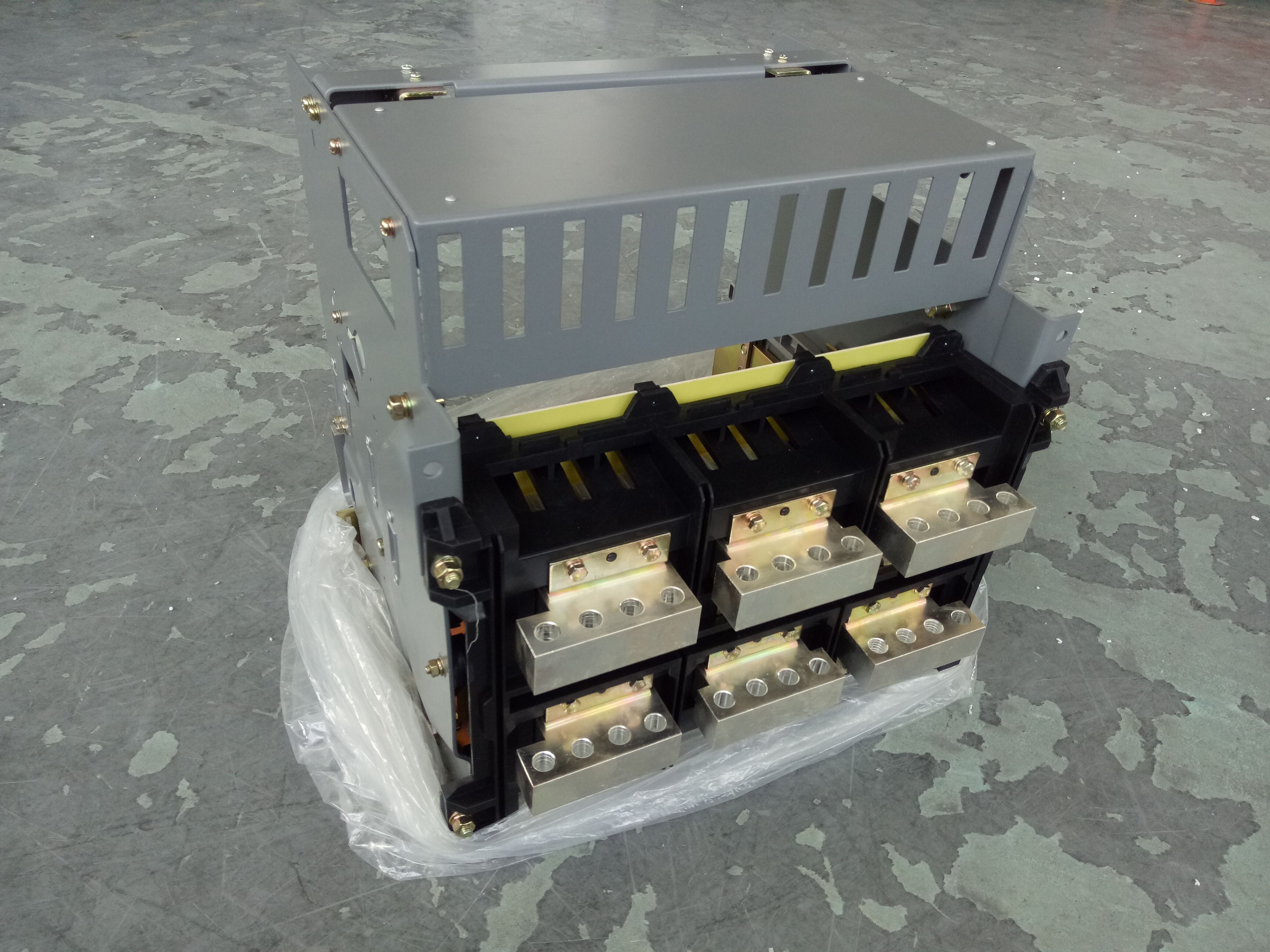 45抽屜座3200A三級(jí).jpg 45抽屜座3200A三級(jí).jpg